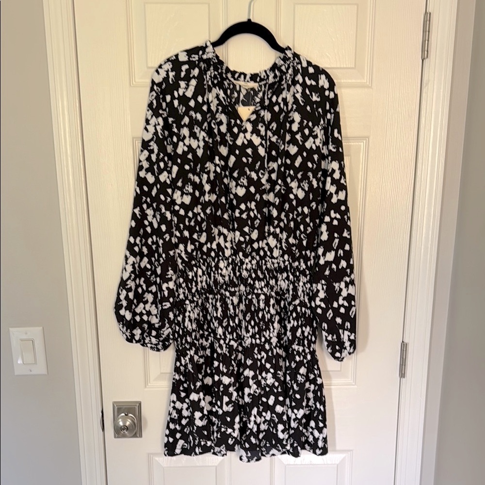 Black and White Long Sleeve Dress
